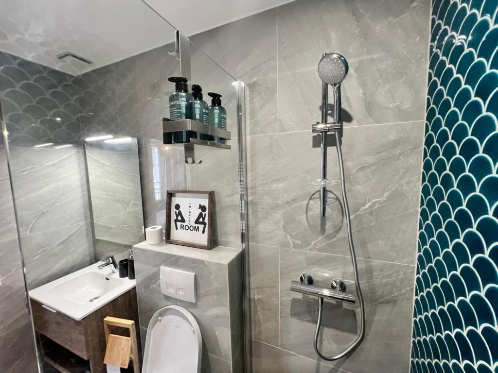 De Nana 6 - Hypercentre, Rue Meynadier, Palais & Plage, Clim, Wifi Apartment *